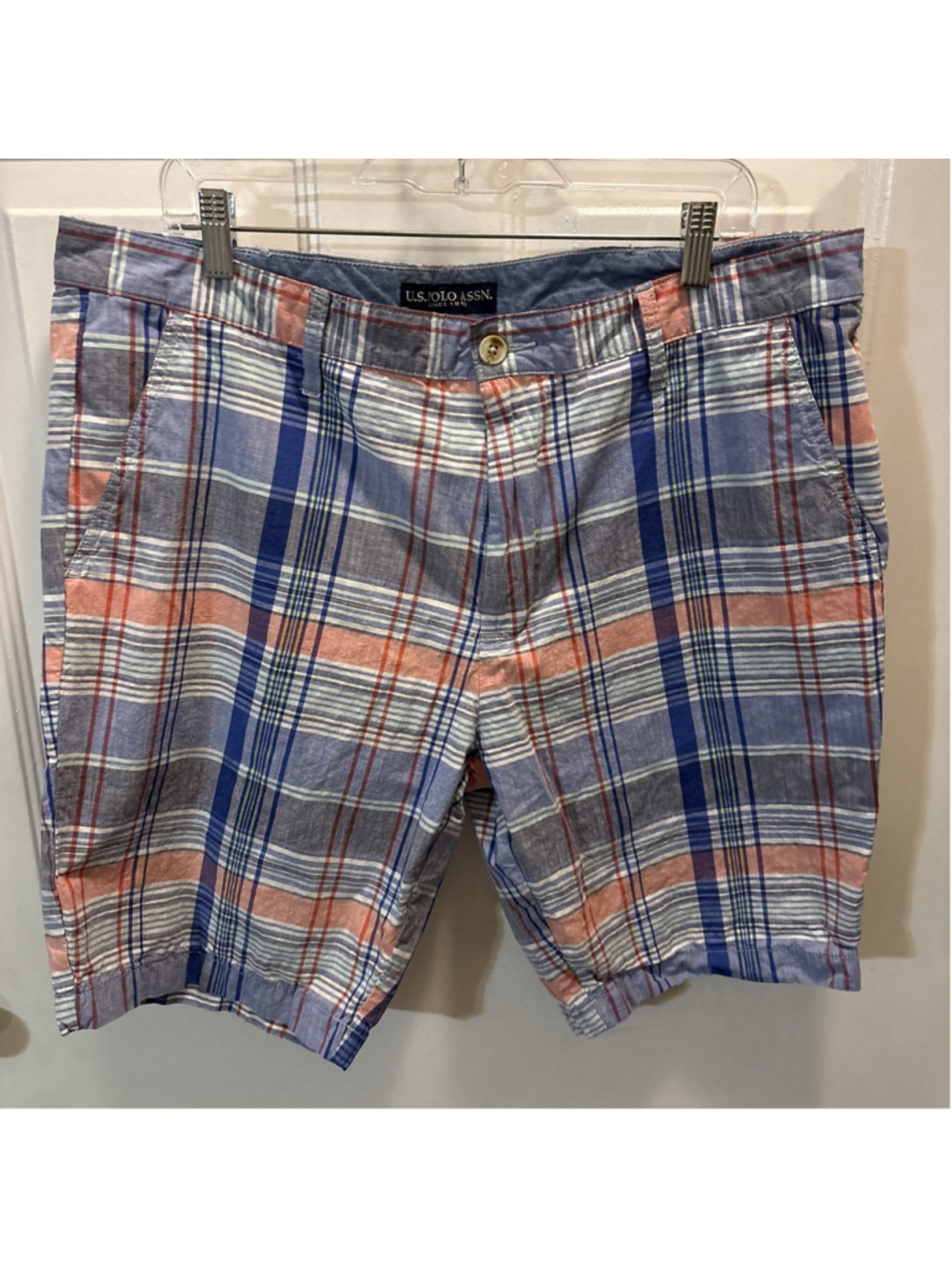 U.S. Polo Assn. Shorts Mens 36 Blue Plaid Flat Front Cotton Excellent 1209